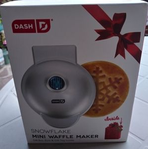 DASH mini snowflake waffle maker.